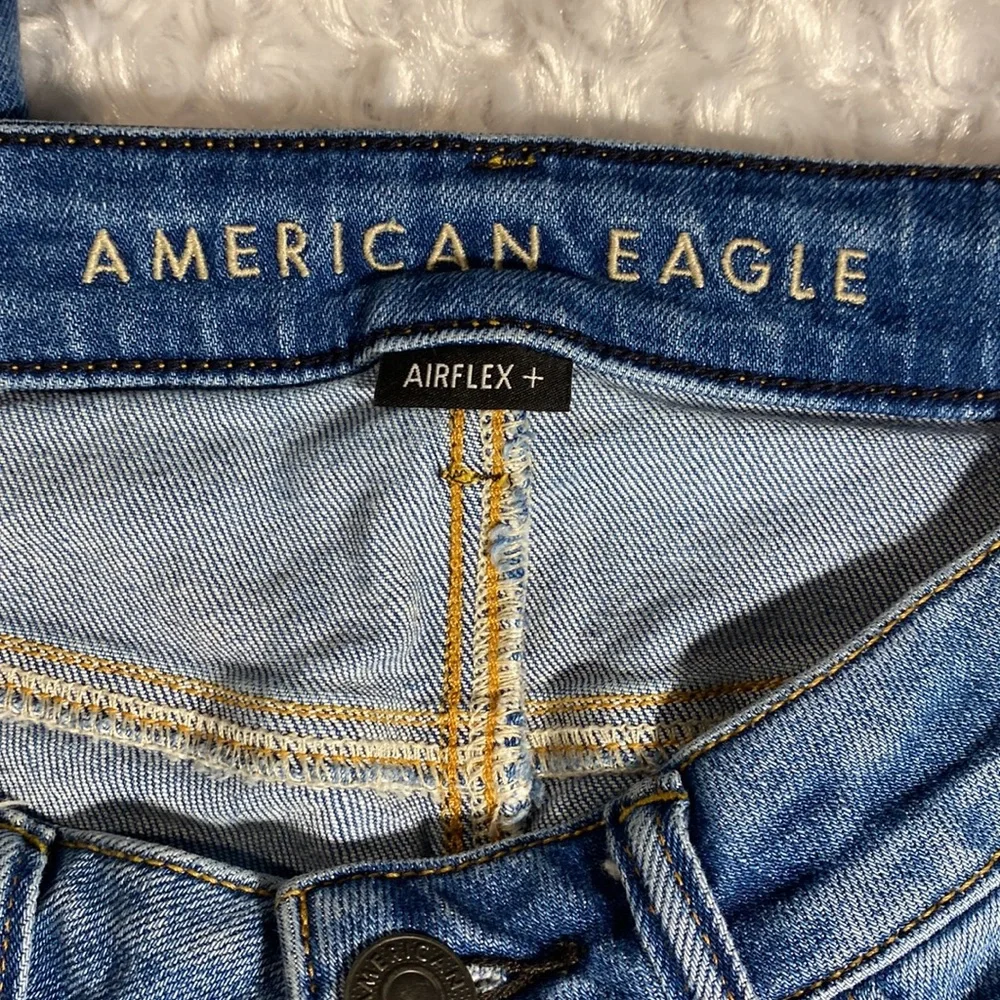 American Eagle distressed skinny Jean- 28x30 - Picture 5 of 8